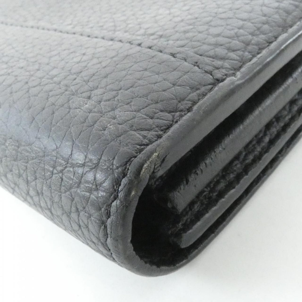 Louis Vuitton Portefeuille Capucines Wallet — view 3