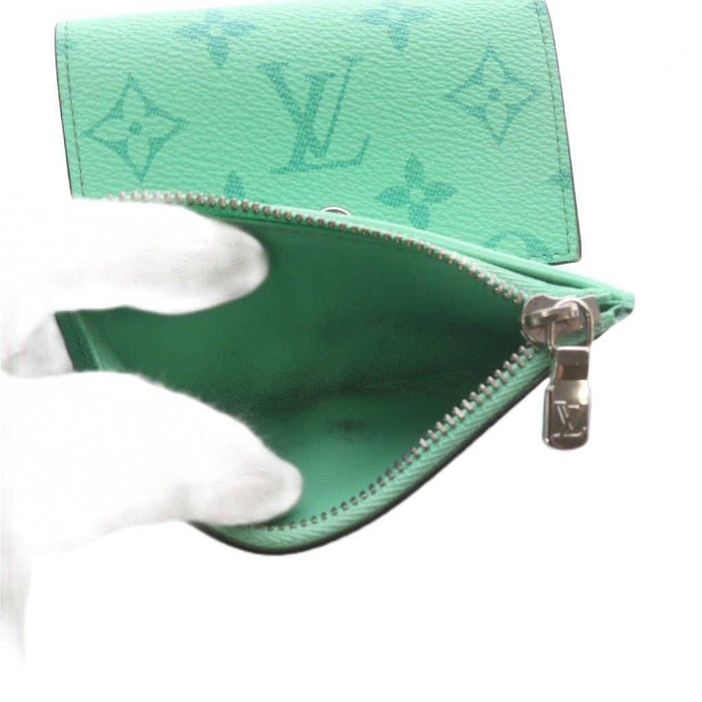 Louis Vuitton Taigarama Victor Wallet Trifold Mint — view 7