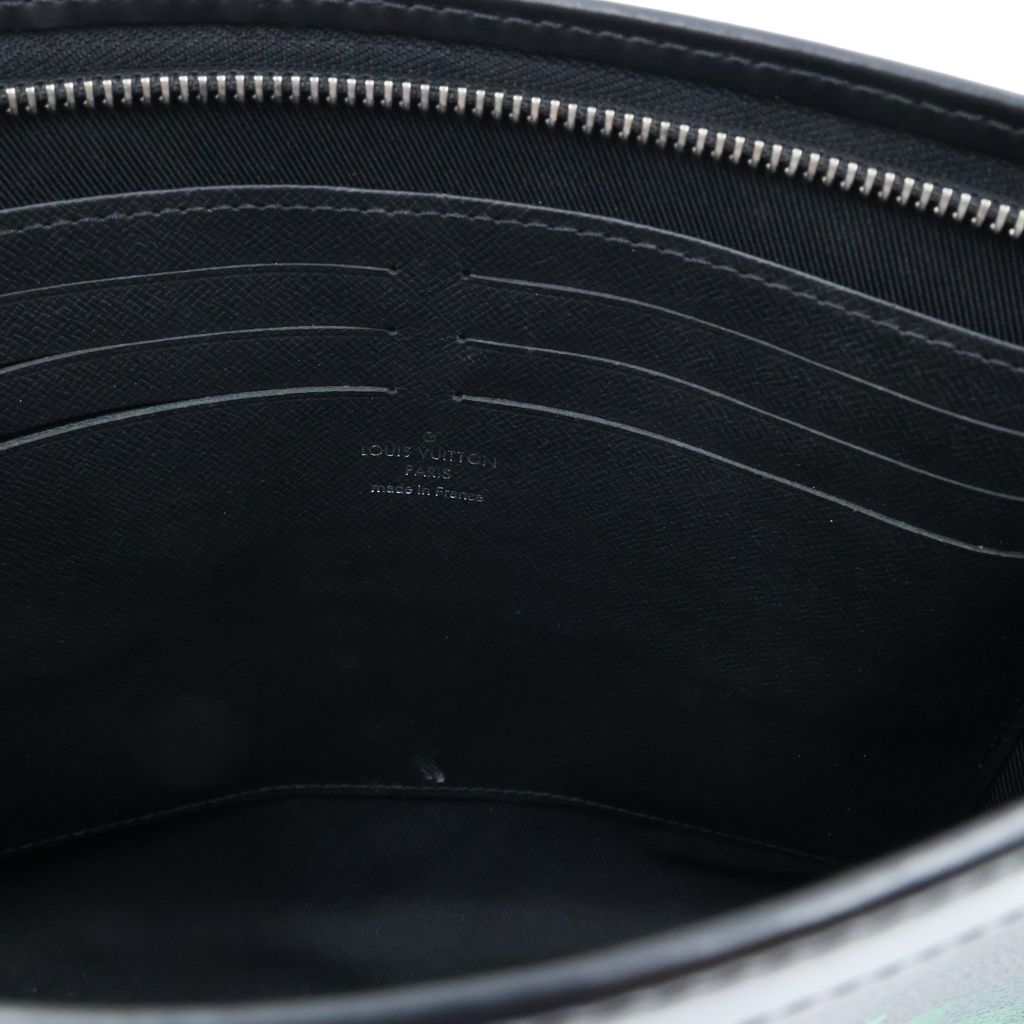 Louis Vuitton Damier Graphite Pi Creasing le Pochette Voyage MM Clutch Black — view 8