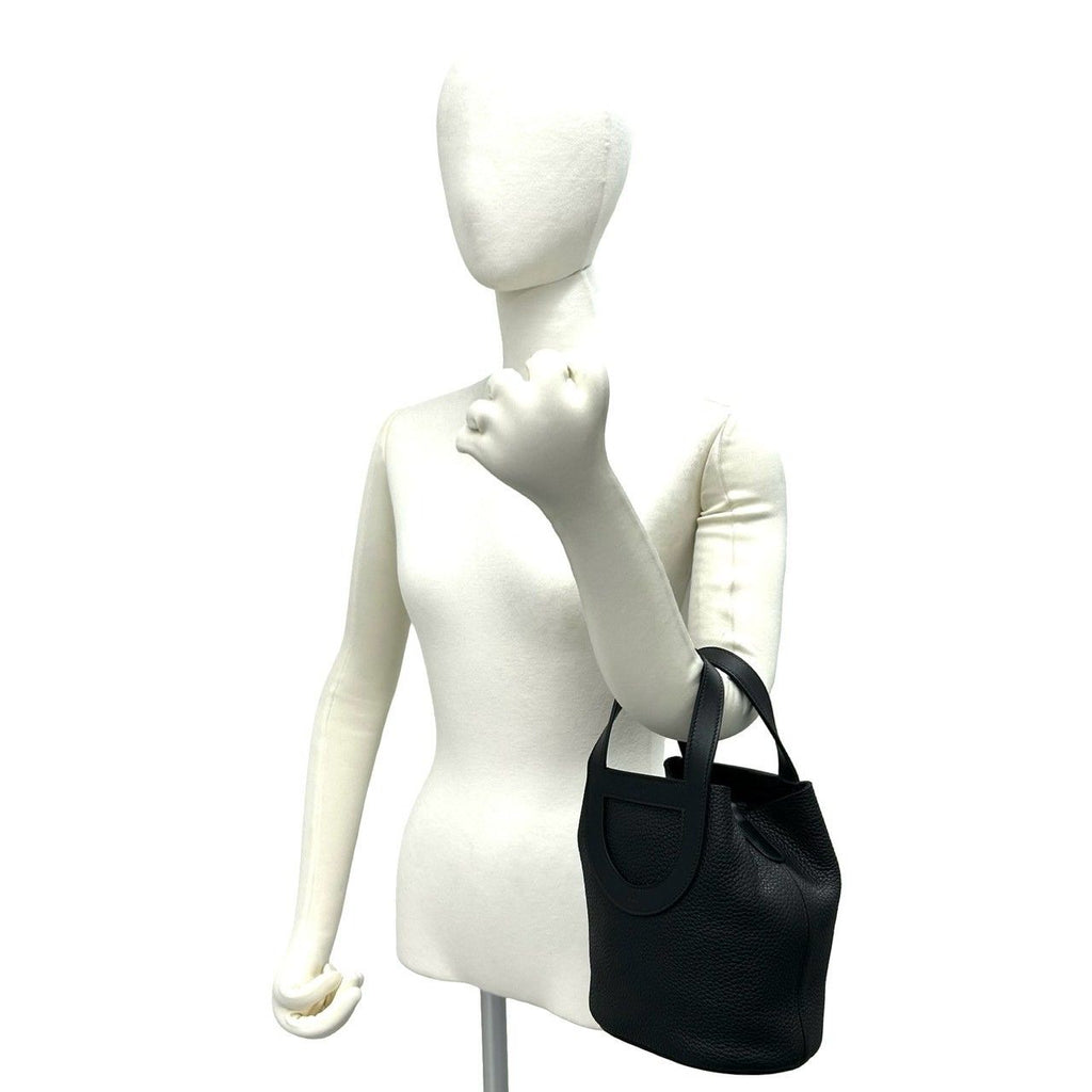 Hermes in the Loop 18 Taurillon Clemence Veau Handbag Black — view 2
