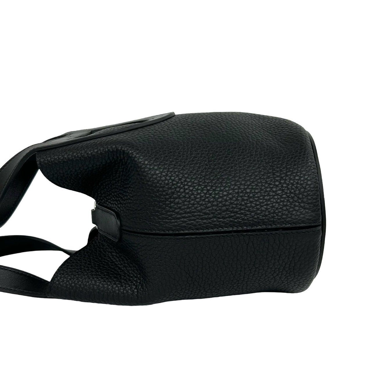 Hermes in the Loop 18 Taurillon Clemence Veau Handbag Black — view 5