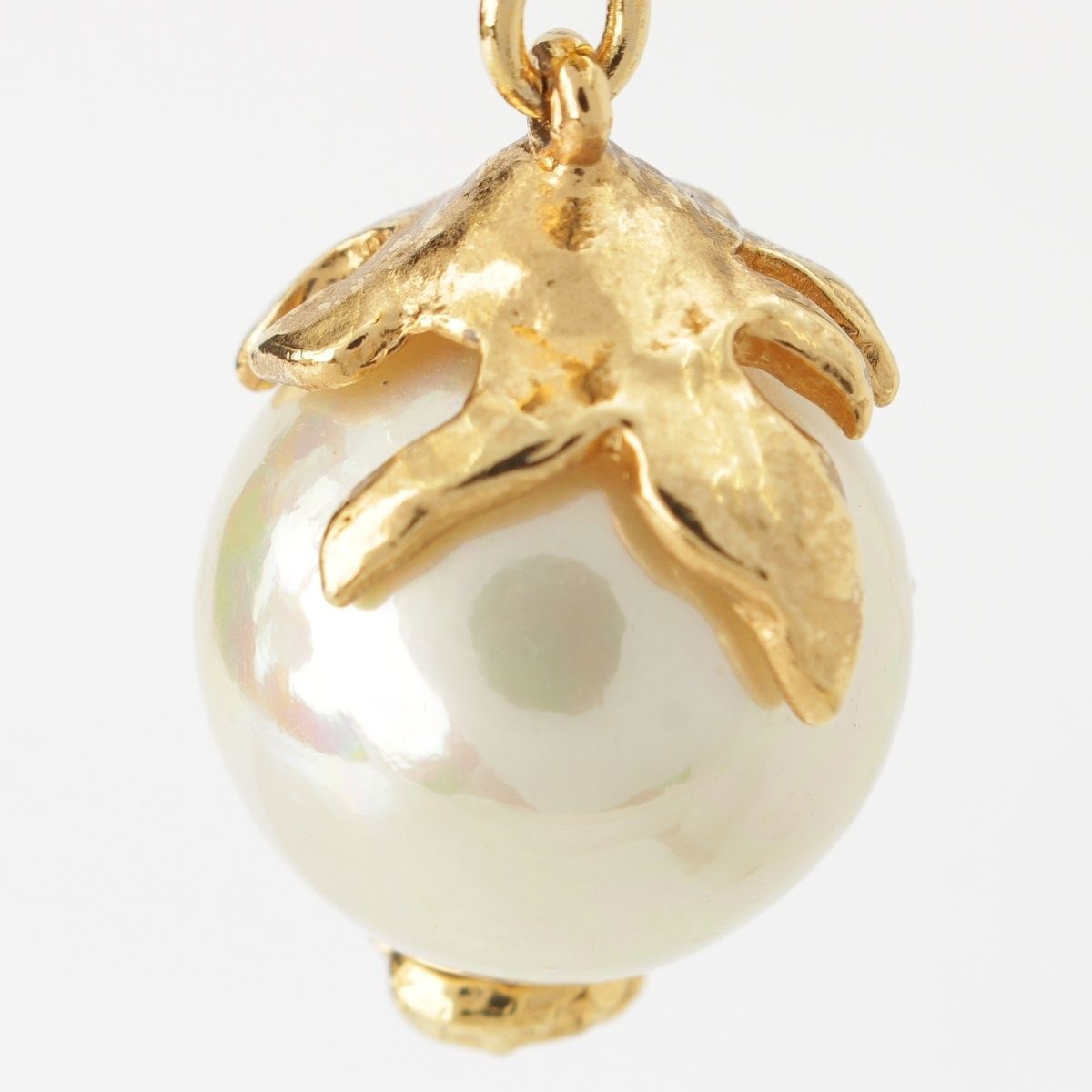 Saint Laurent Vintage Flower Pearl Earrings Gold — view 6