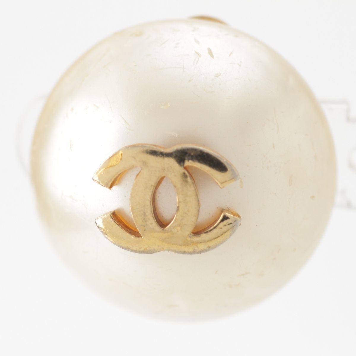 Chanel Vintage CC Logo Pearl Earrings White Gold — view 3