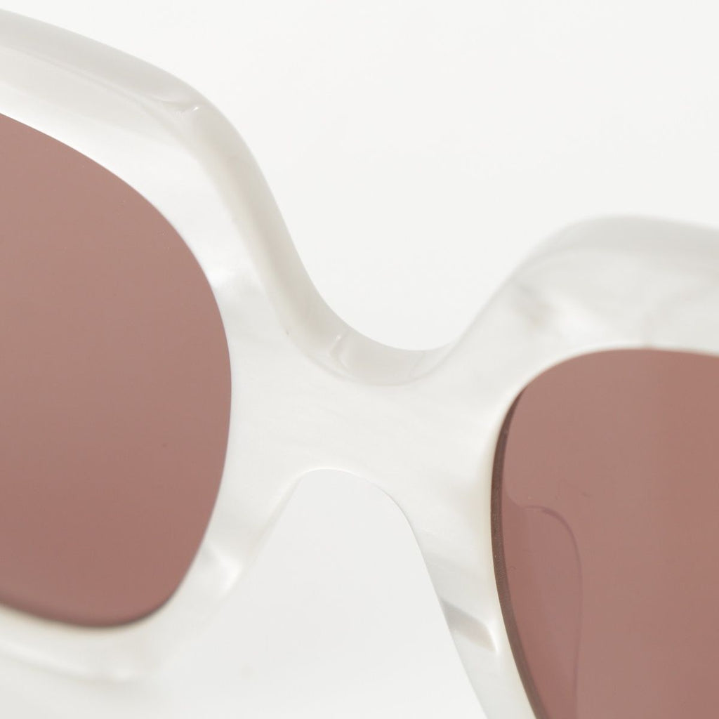 Gucci GG Dans le Vert Sunglasses Shell White 55 Eyewear — view 7
