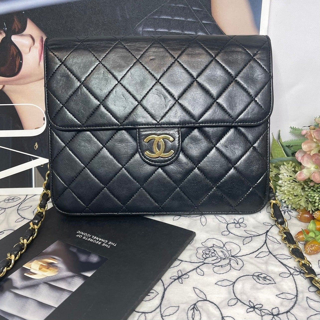 Chanel CC Logo Quilted Chain Shoulder Bag Vintage — view 3