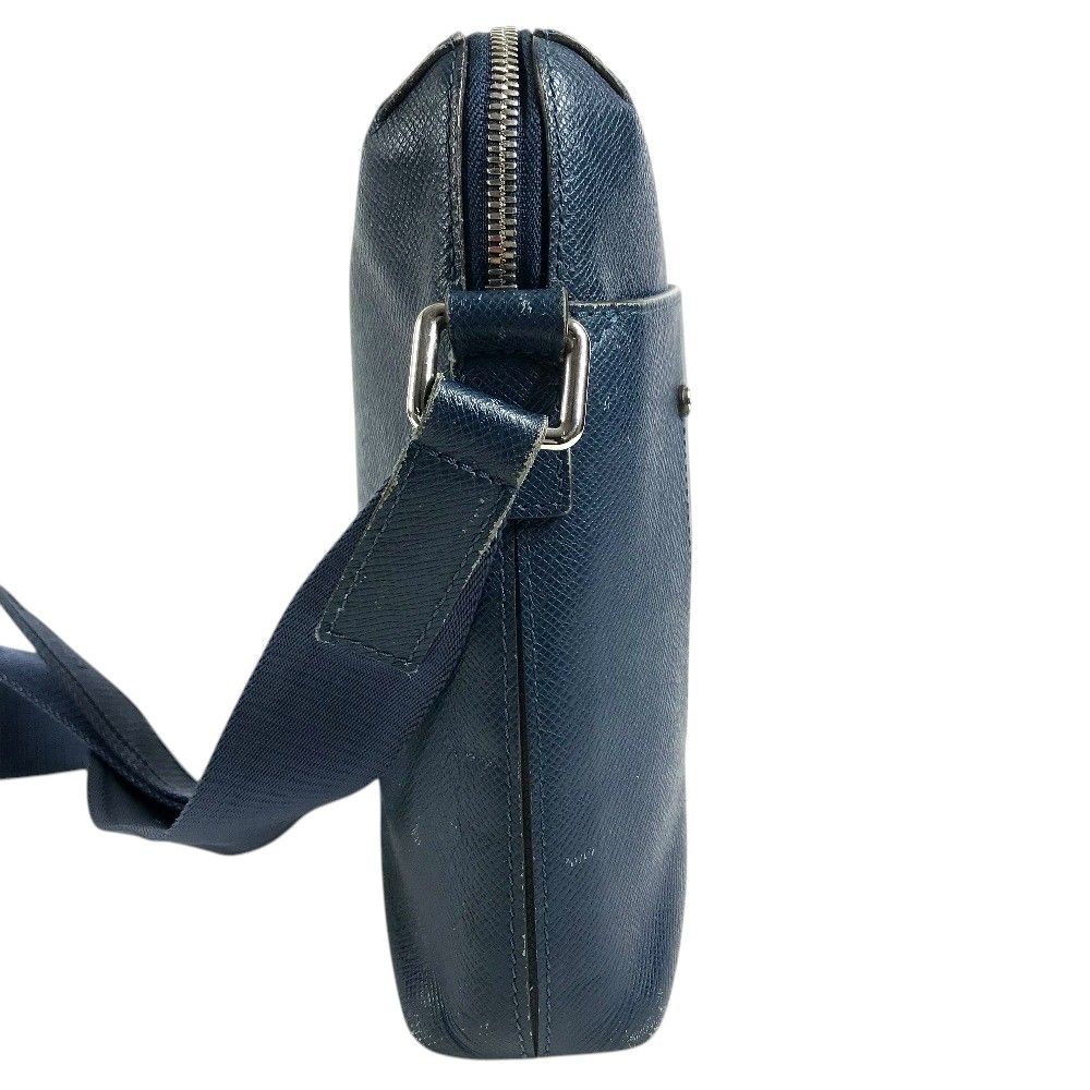 Louis Vuitton Shoulder Bag Grigori Messenger PM Taiga Leather Navy — view 2