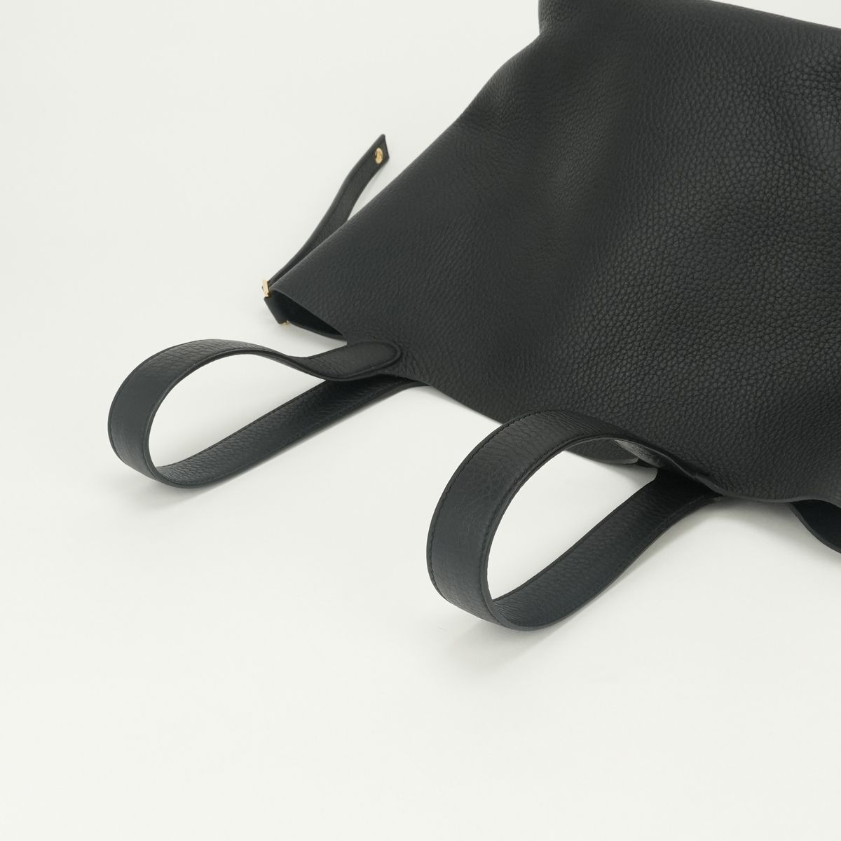 Hermes Picotin Lock MM Tote Taurillon Clemence Noir Black Gold — view 4