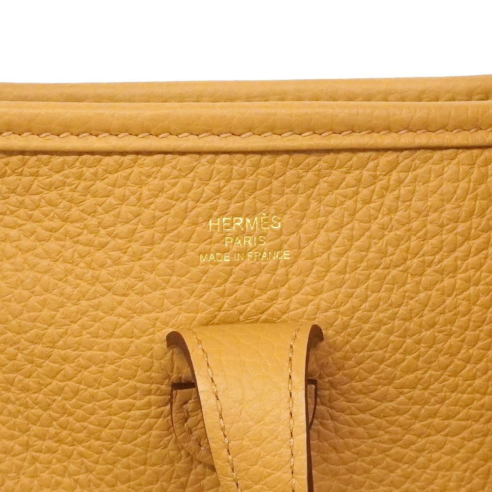 Hermes Shoulder Bag Evelyne 23 Taurillon Clemence Sesame Gold — view 5
