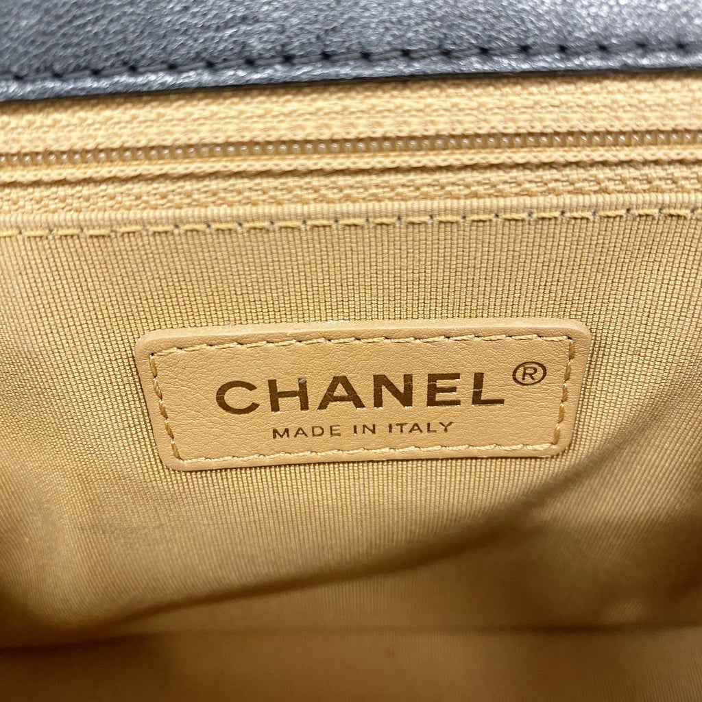 Chanel Handbag Quilted Leather Black Gold 2-Way Bag — view 5