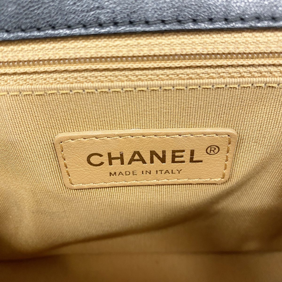 Chanel Handbag Quilted Leather Black Gold 2-Way Bag — view 5