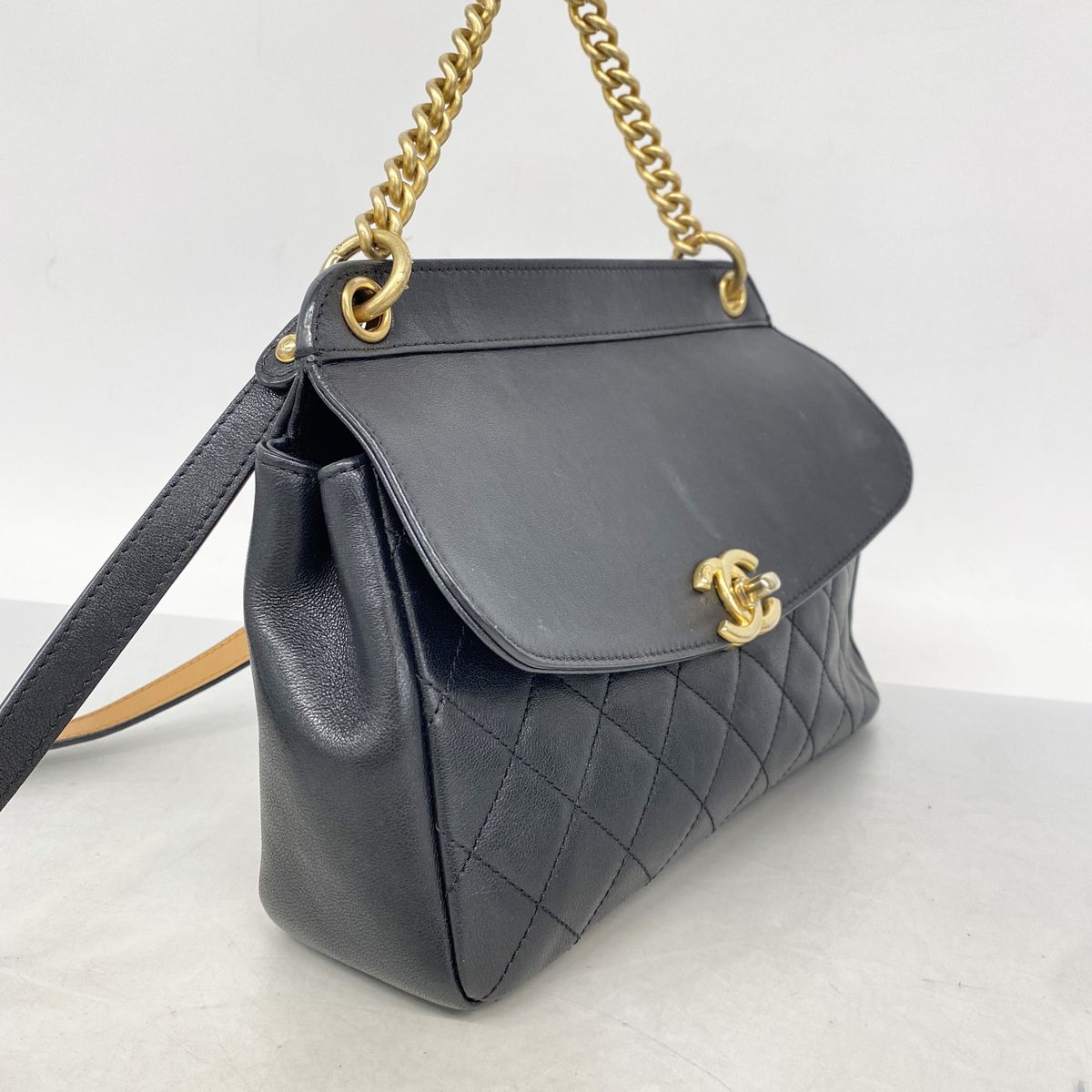 Chanel Handbag Quilted Leather Black Gold 2-Way Bag — view 2
