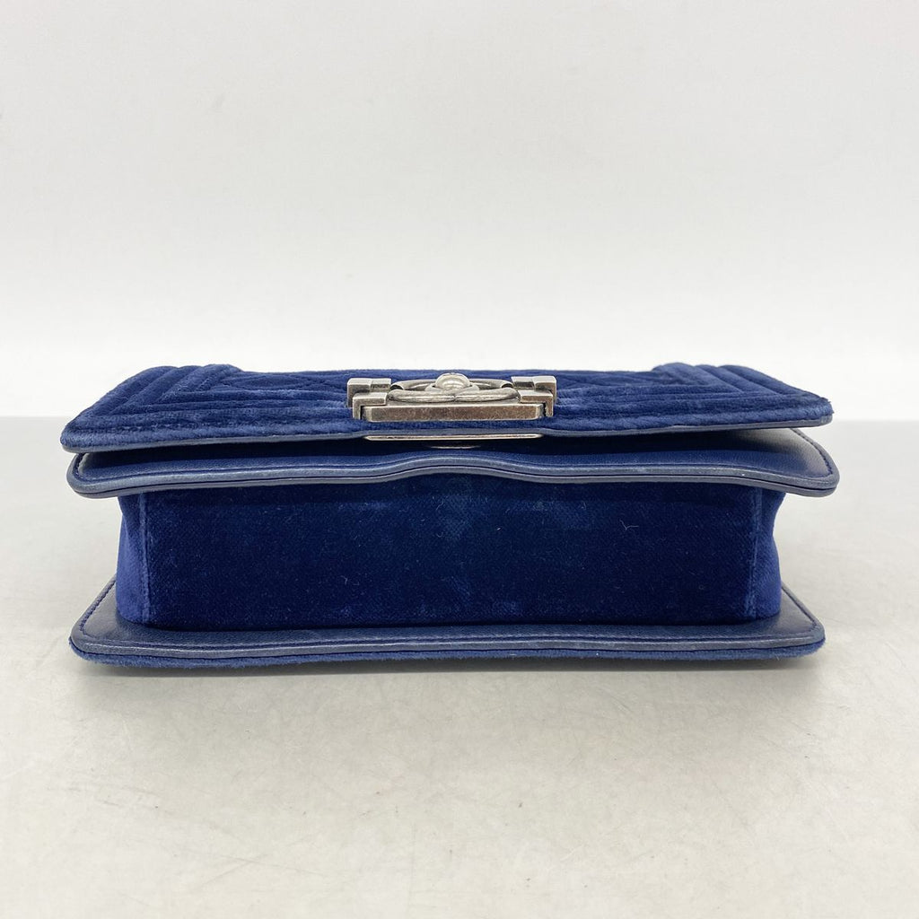 Chanel Shoulder Bag Boy Suede Navy Silver — view 3