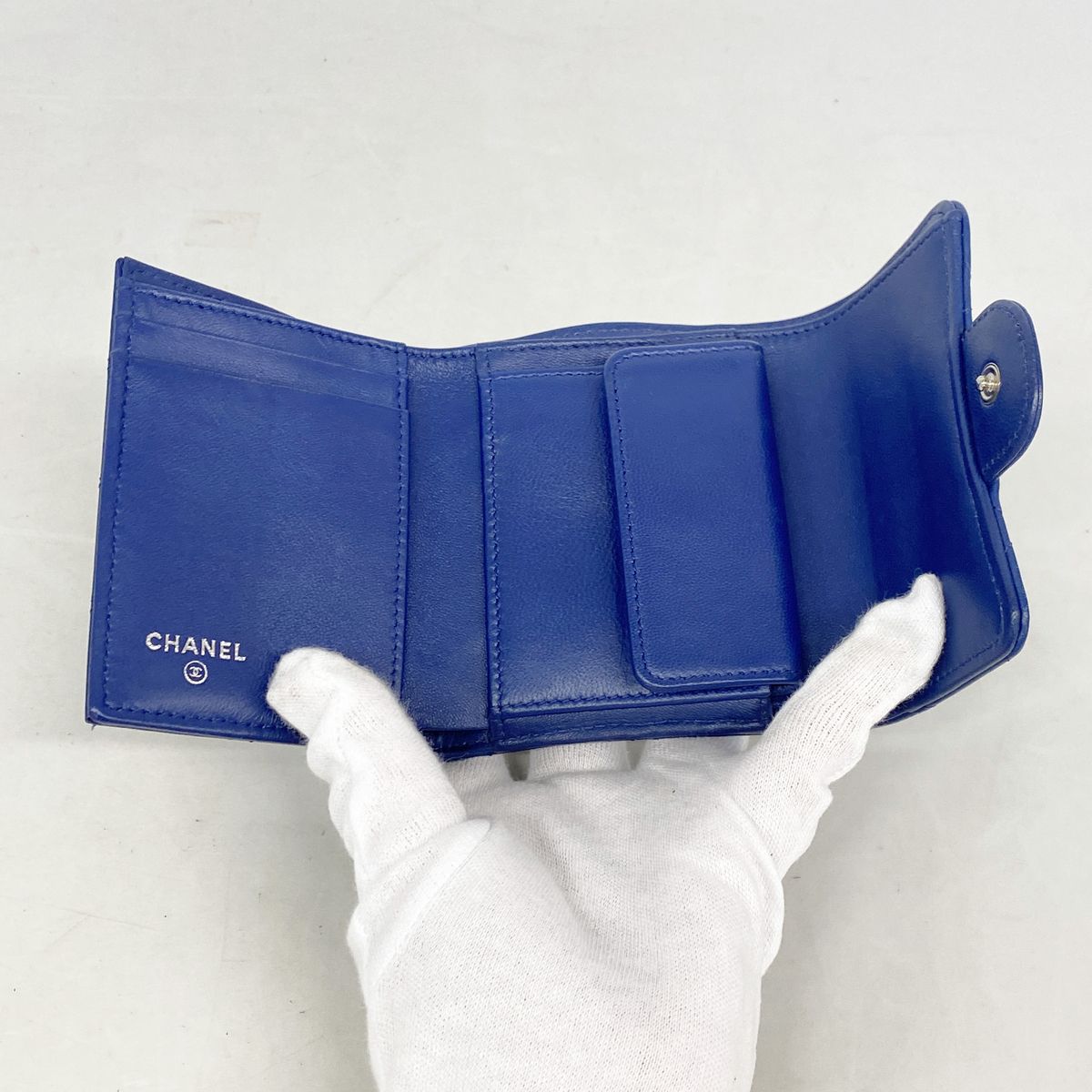 Chanel Trifold Wallet Quilted Lambskin Blue Silver — view 3