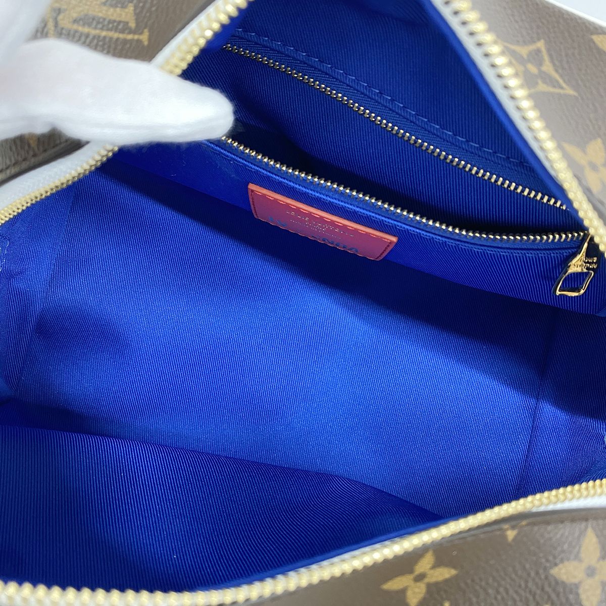 Louis Vuitton Clutch Monogram NBA Collaboration Cloakroom Drop Kit Brown — view 4