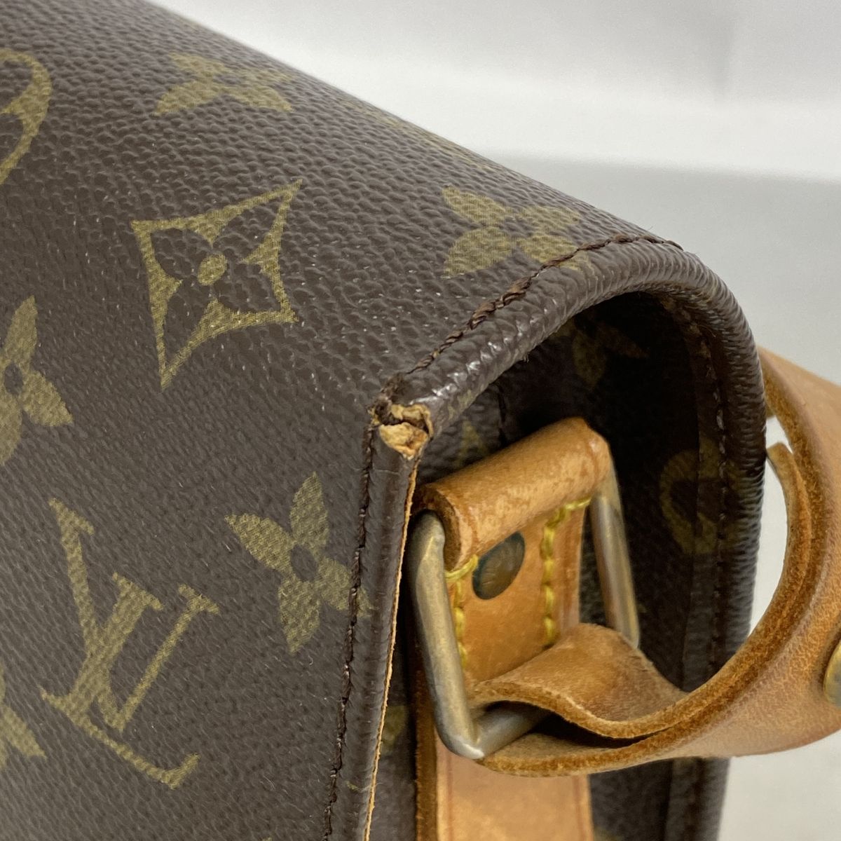 Louis Vuitton Shoulder Bag Monogram Cartouchiere MM Brown — view 7