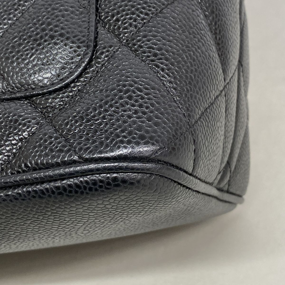 Chanel Tote Reissue Caviar Leather Black Gold — view 6
