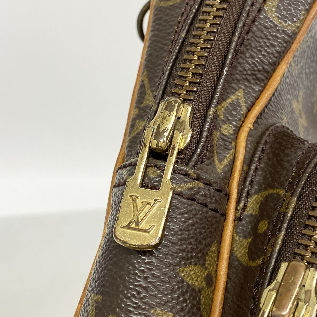Louis Vuitton Shoulder Bag Monogram Mini Amazon Brown — view 7