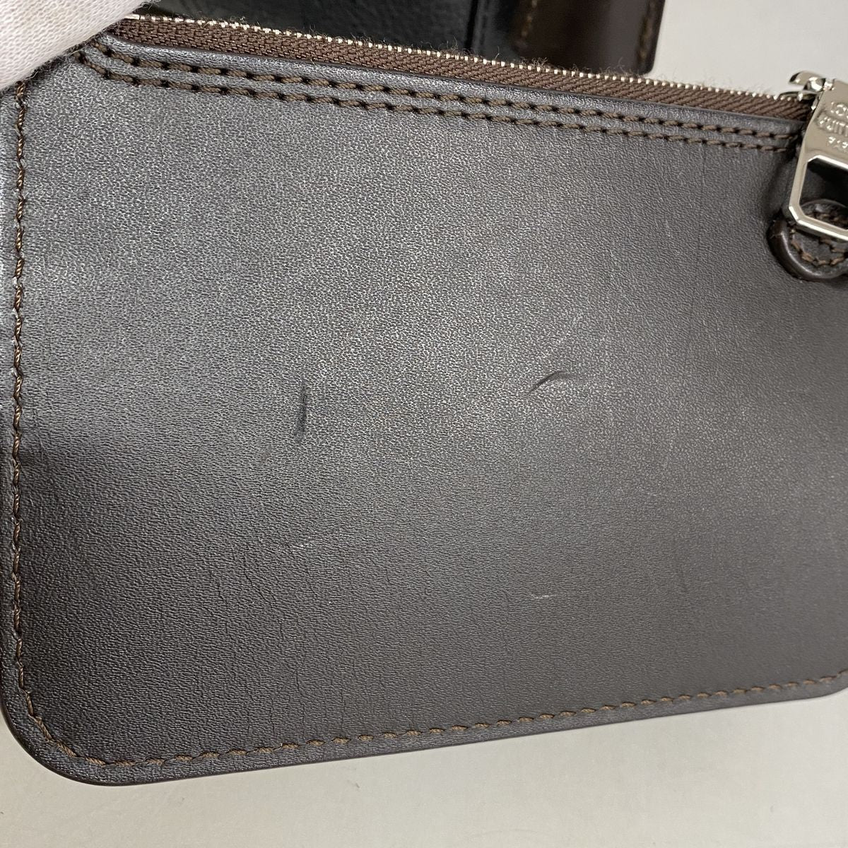 Louis Vuitton Handbag Mahina Hina PM Noir — view 8