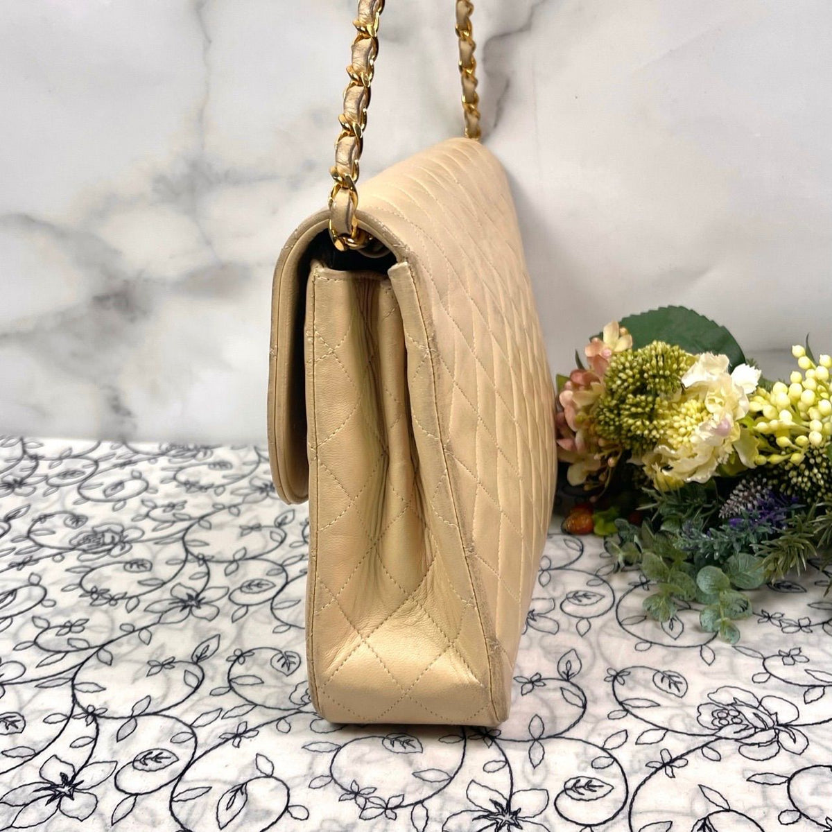 Chanel Vintage Quilted Chain Shoulder Bag — view 7