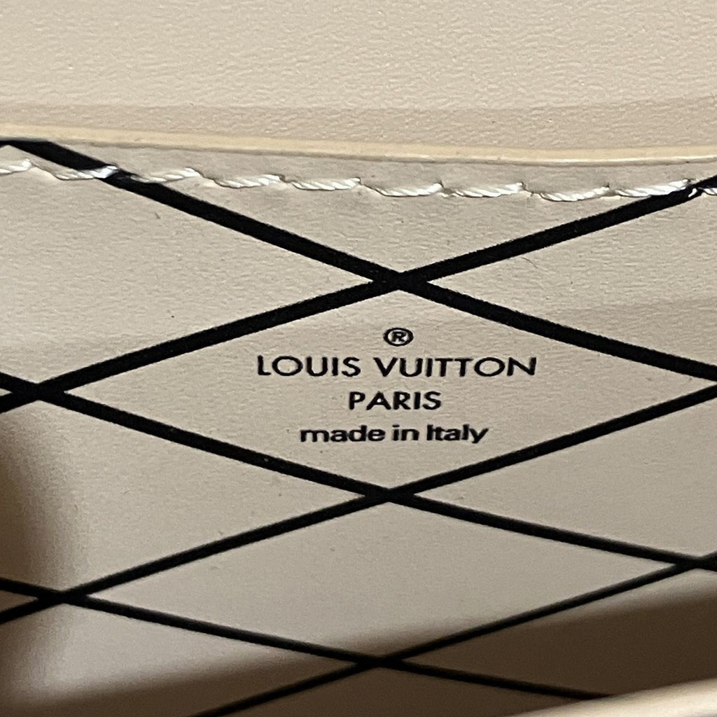 Louis Vuitton Portefeuille Trunk Mini Epi Shoulder Bag Leather — view 4