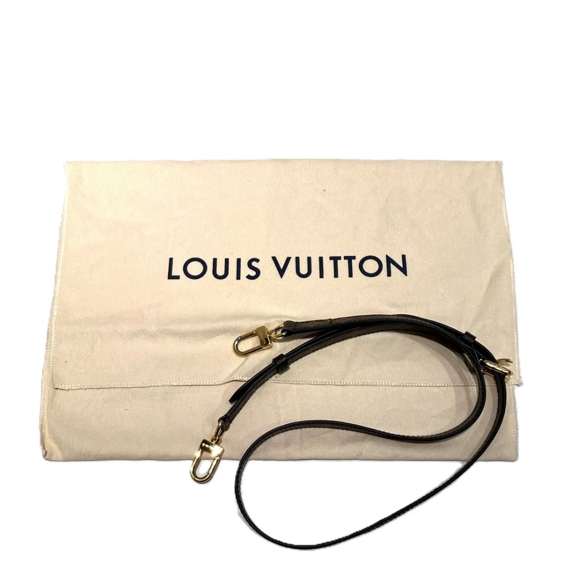 Louis Vuitton Pochette Metis MM Monogram Handbag Canvas — view 5