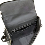 Louis Vuitton Taiga Shoulder Bag Leather — view 5