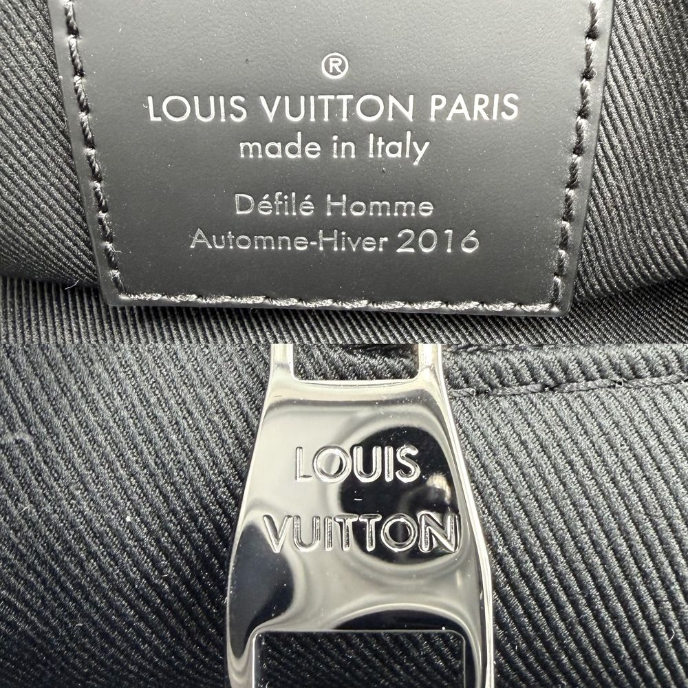Louis Vuitton Shoulder Bag Monogram Eclipse Messenger Voyage PM Crossbody Black — view 5