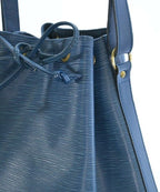 Louis Vuitton Shoulder Bag — view 7