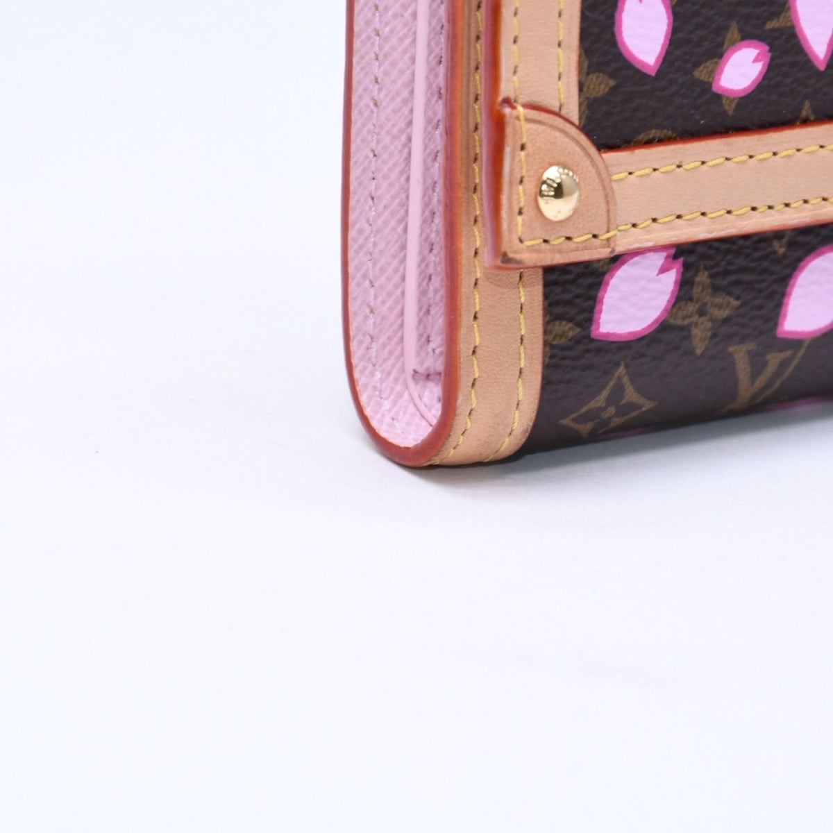 Louis Vuitton Portefeuille Victorine Trifold Wallet Monogram Cherry Blossom — view 6