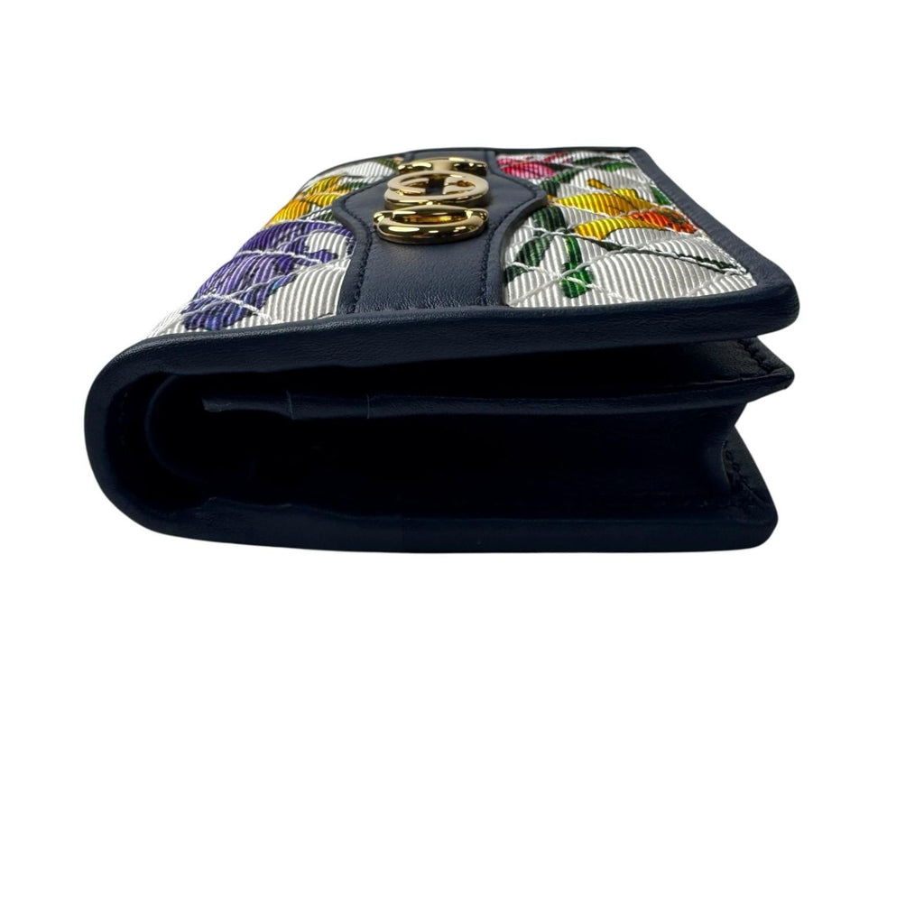 Gucci Zumi Flora Bifold Wallet Compact — view 4