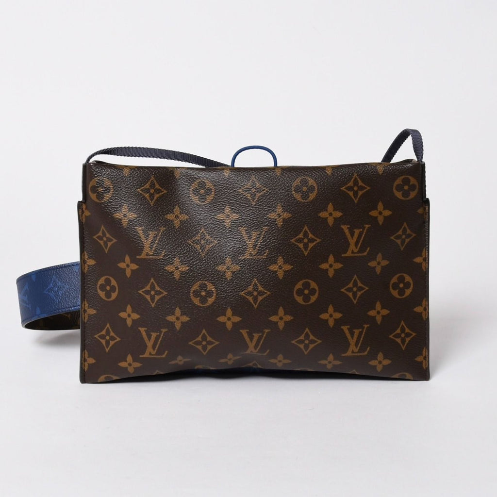 Louis Vuitton Pacific Split Crossbody Monogram Cobalt Blue — view 2