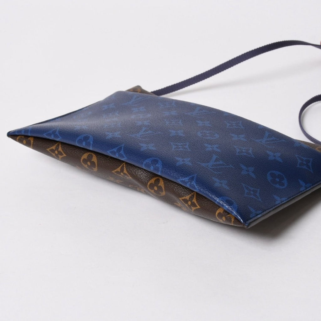Louis Vuitton Pacific Split Crossbody Monogram Cobalt Blue — view 5