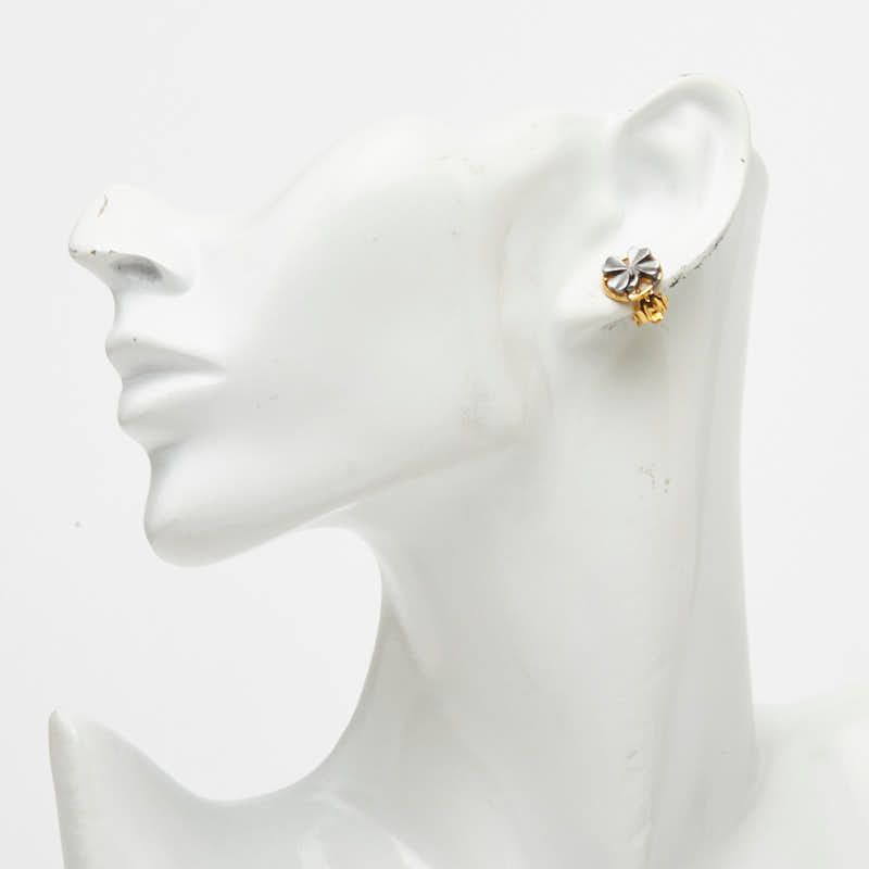 Chanel 96P Clover Earrings Vintage Gold Plated — view 5