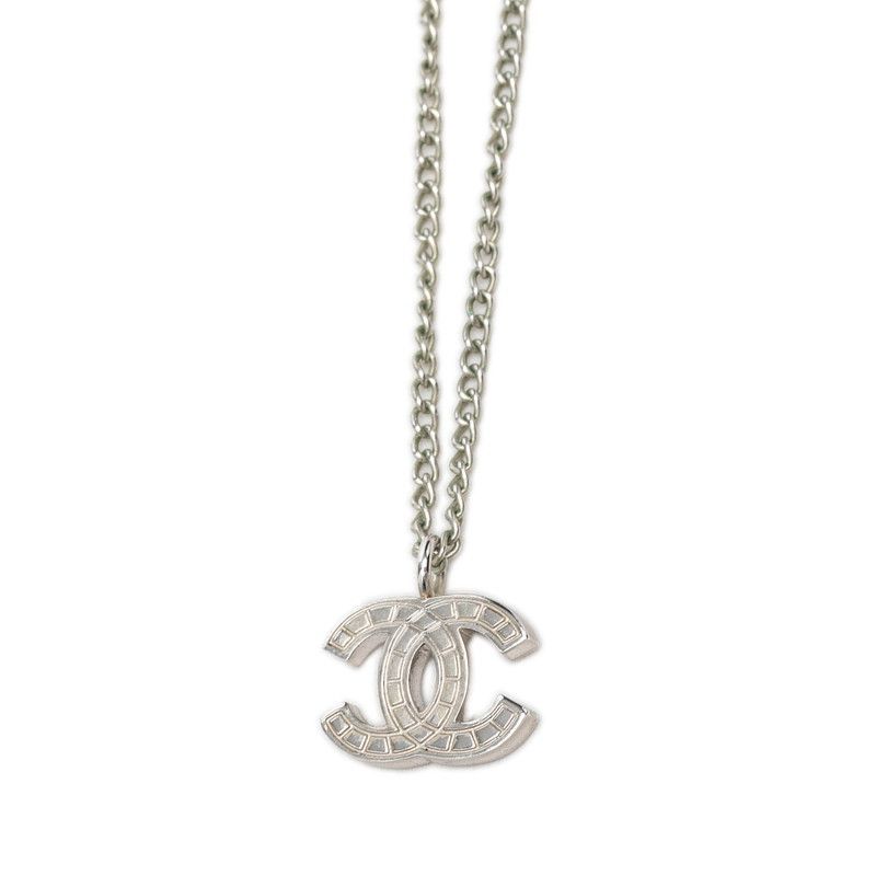 Chanel CC Logo Chain Pendant Stamp Silver Metal Necklace — view 3