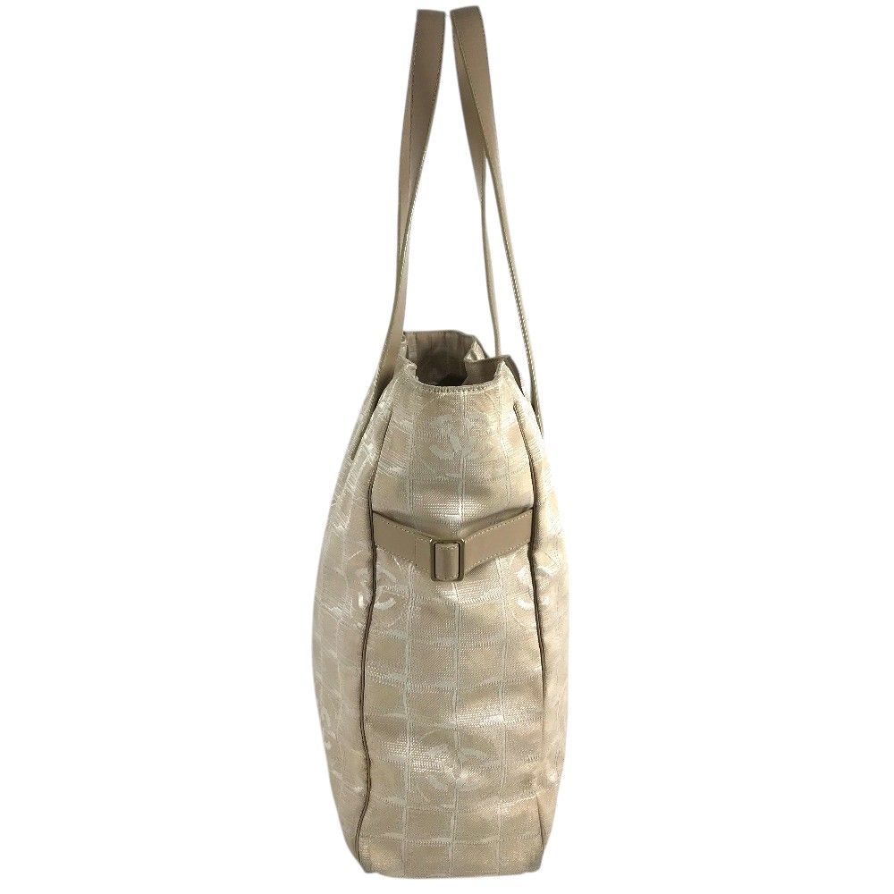 Chanel Tote New Travel Line GM Nylon Beige — view 3
