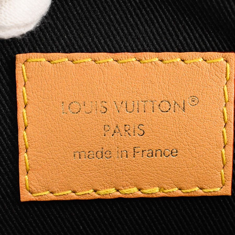 Louis Vuitton Shoulder Bag Music Player Wearable — view 6