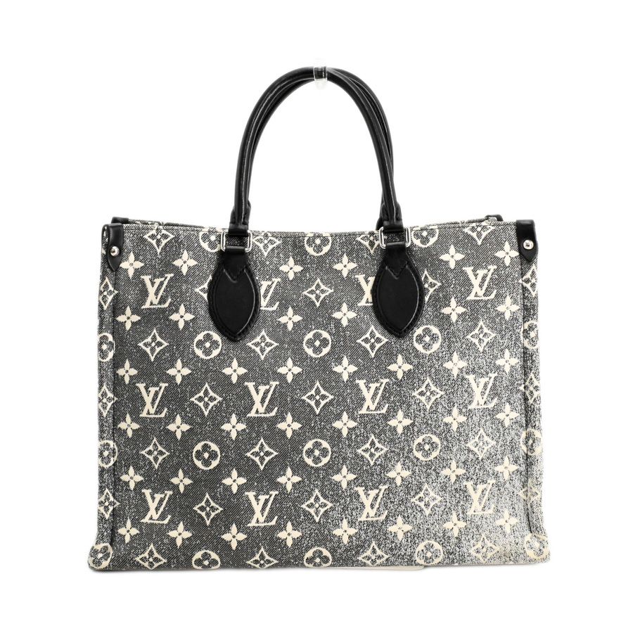 Louis Vuitton Tote on the Go