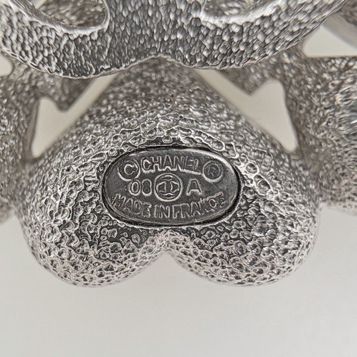 Chanel Brooch CC Logo Silver Plated Rhinestone — view 4
