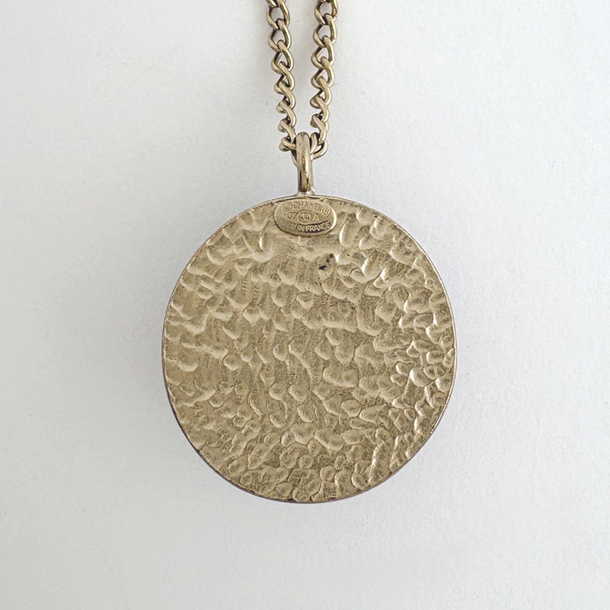 Chanel Necklace CC Logo Rhinestone Gold — view 2