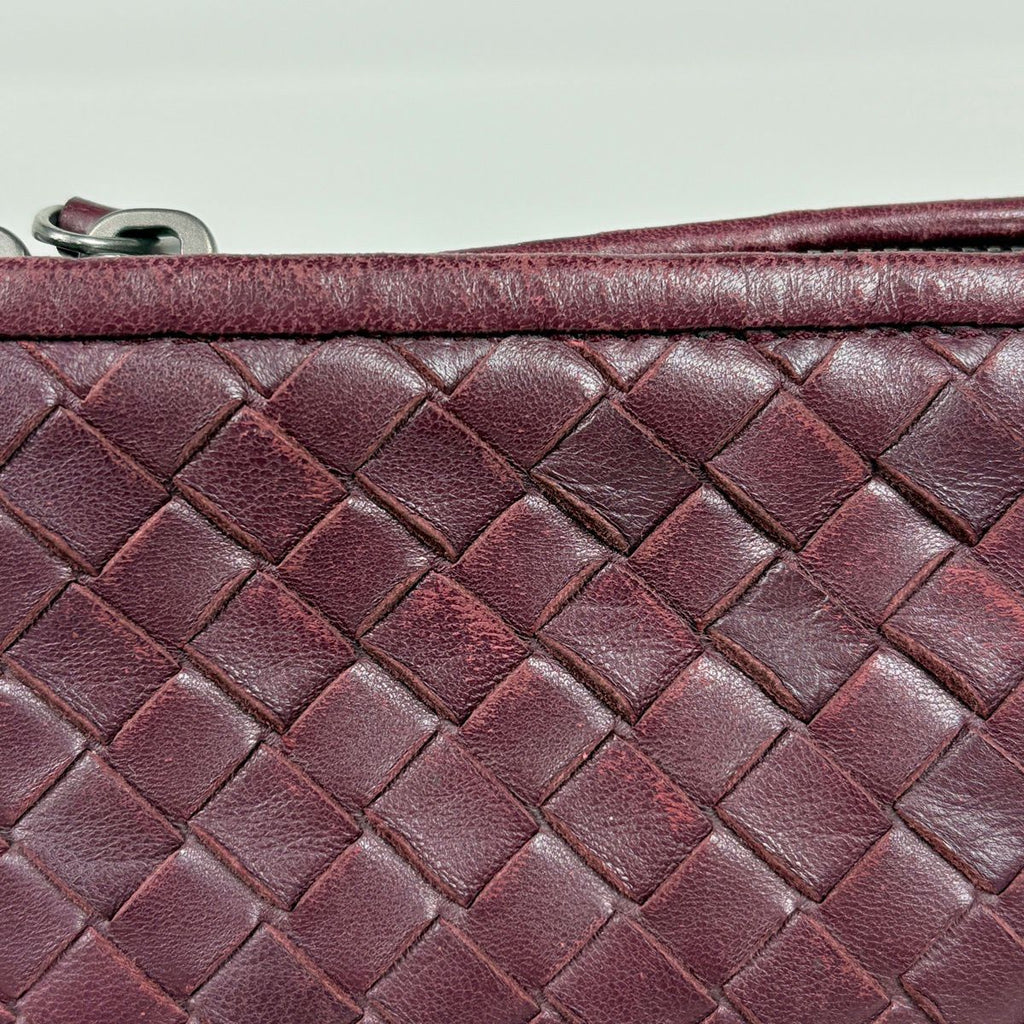 Bottega Veneta Shoulder Bag Intrecciato Leather Bordeaux — view 4