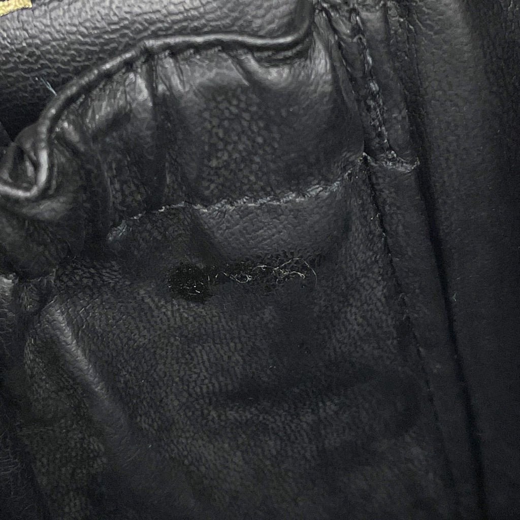 Chanel Makeup Pouch Bicolor CC Logo Vanity Leather Black — view 7