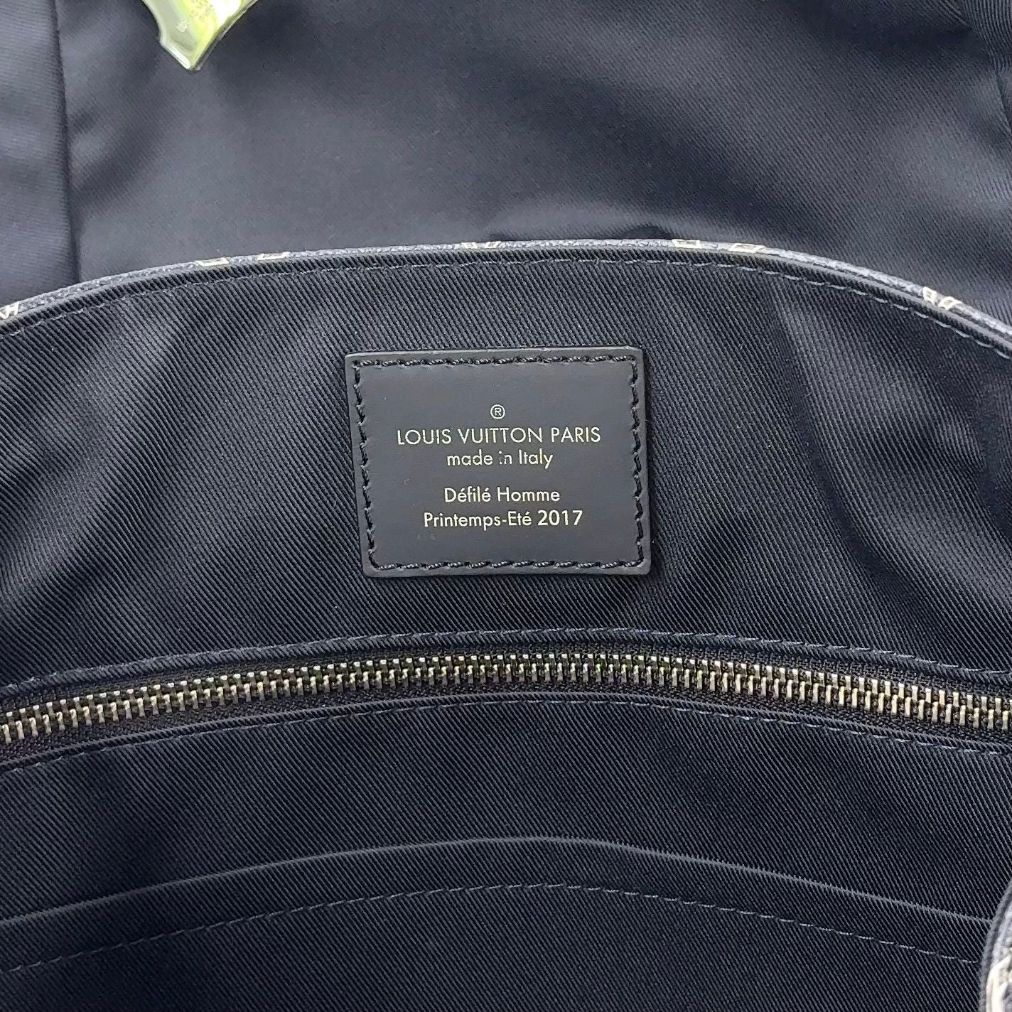 Louis Vuitton Chapman Collaboration Hiking Leather Navy Backpack Silver — view 4