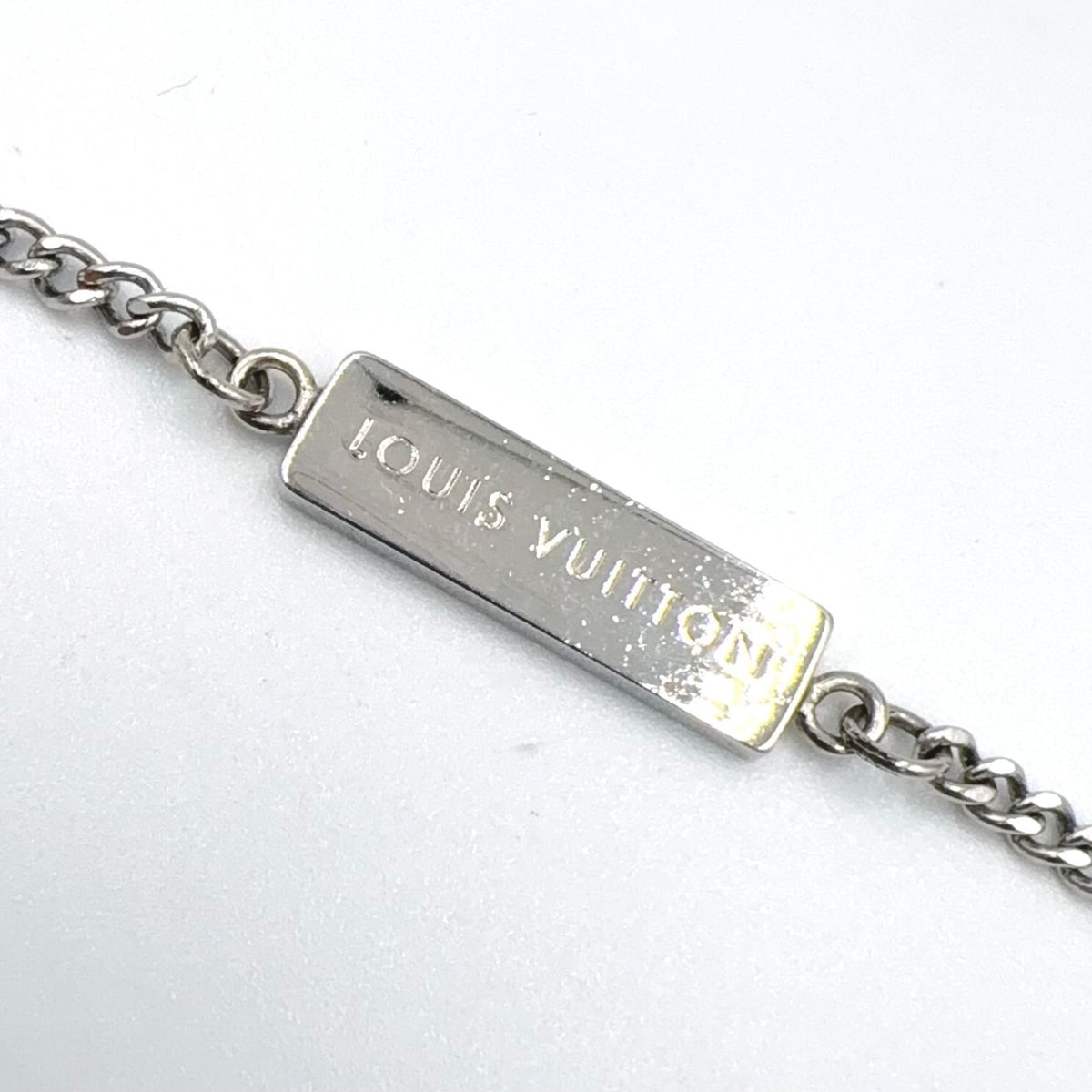 Louis Vuitton LV Award Pendant Metal Enamel Silver Black Necklace — view 4