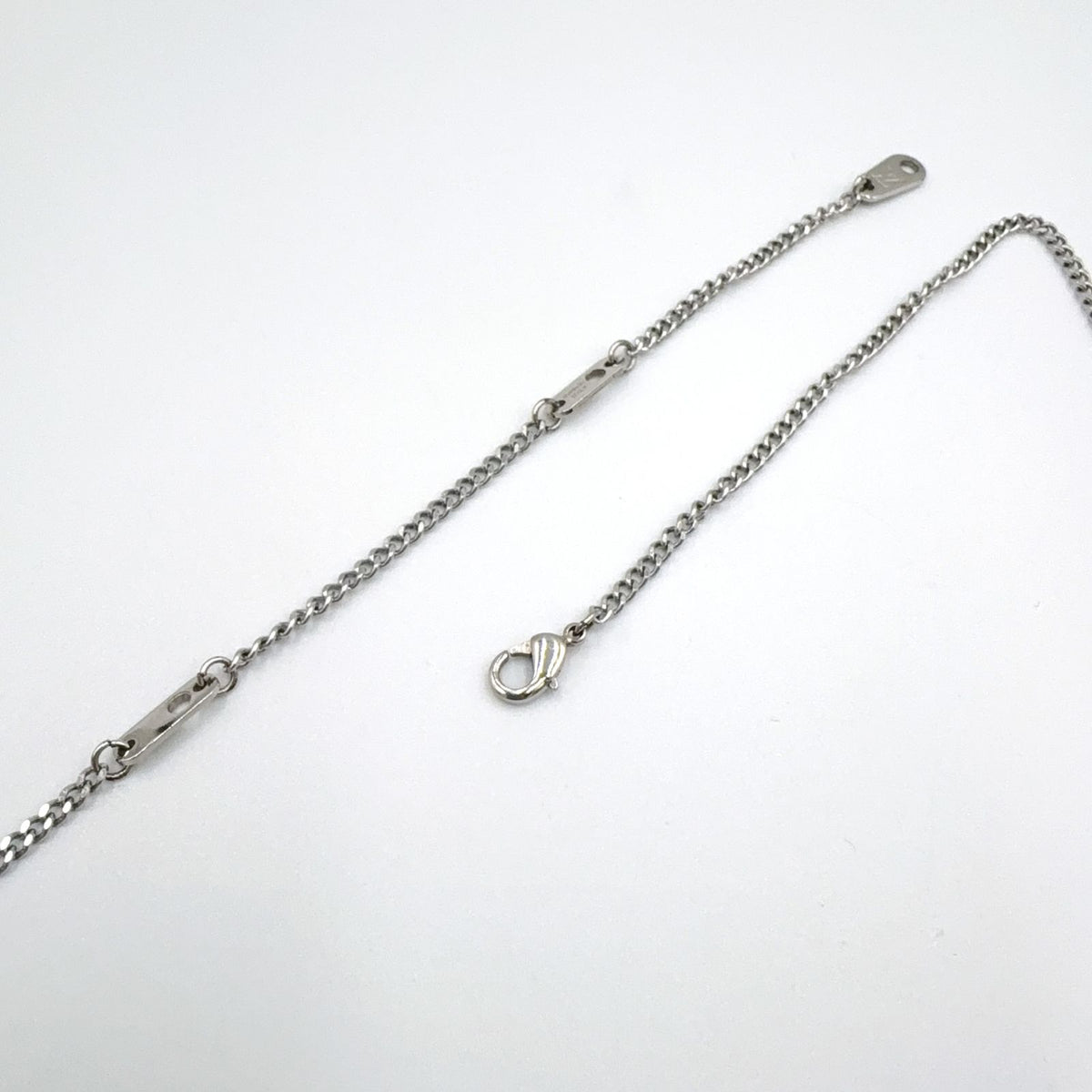 Louis Vuitton LV Award Pendant Metal Enamel Silver Black Necklace — view 8