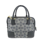 Loewe Amazona 19 Bag — view 2