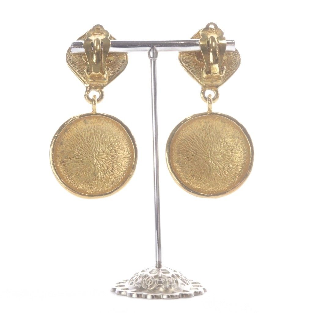 Chanel CC Logo Swing Earrings Gold — view 3