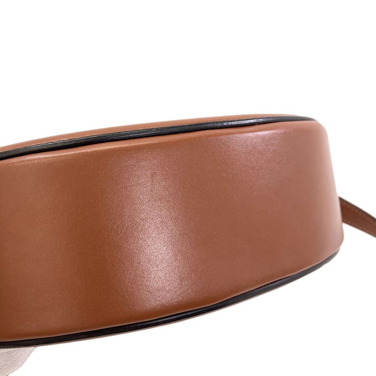 Celine Oval Perth Cuir Triomphe Shoulder Bag Calfskin — view 8