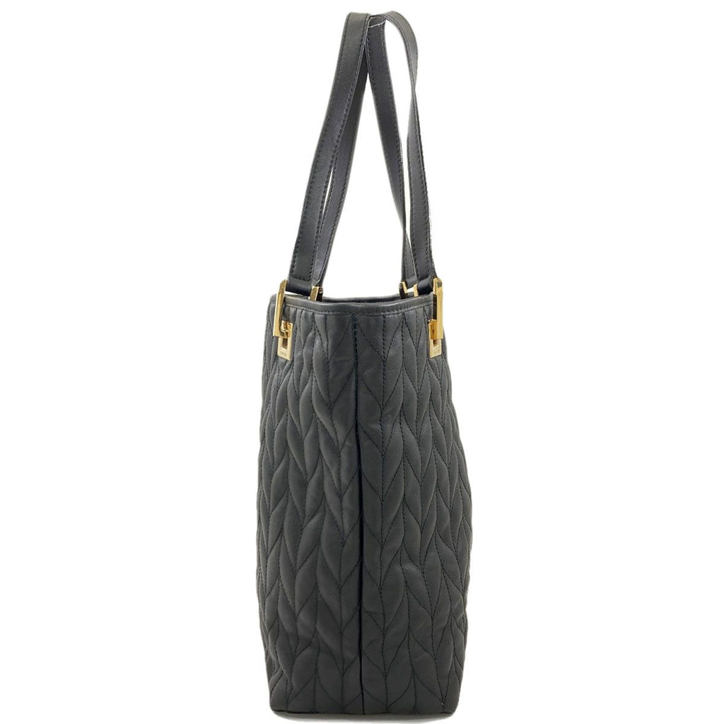 Gucci 002 Quilted Herringbone Handbag Leather — view 3