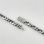 Louis Vuitton Monogram Low Necklace Metal Silver — view 3