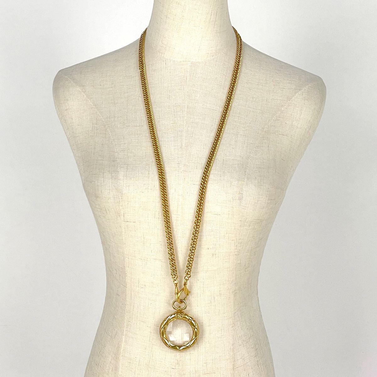 Chanel Necklace CC Logo Loupe Gold Plated — view 6